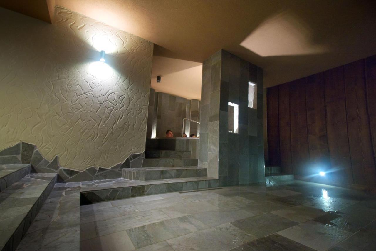 Hotel Lesana Стара-Лесна Экстерьер фото