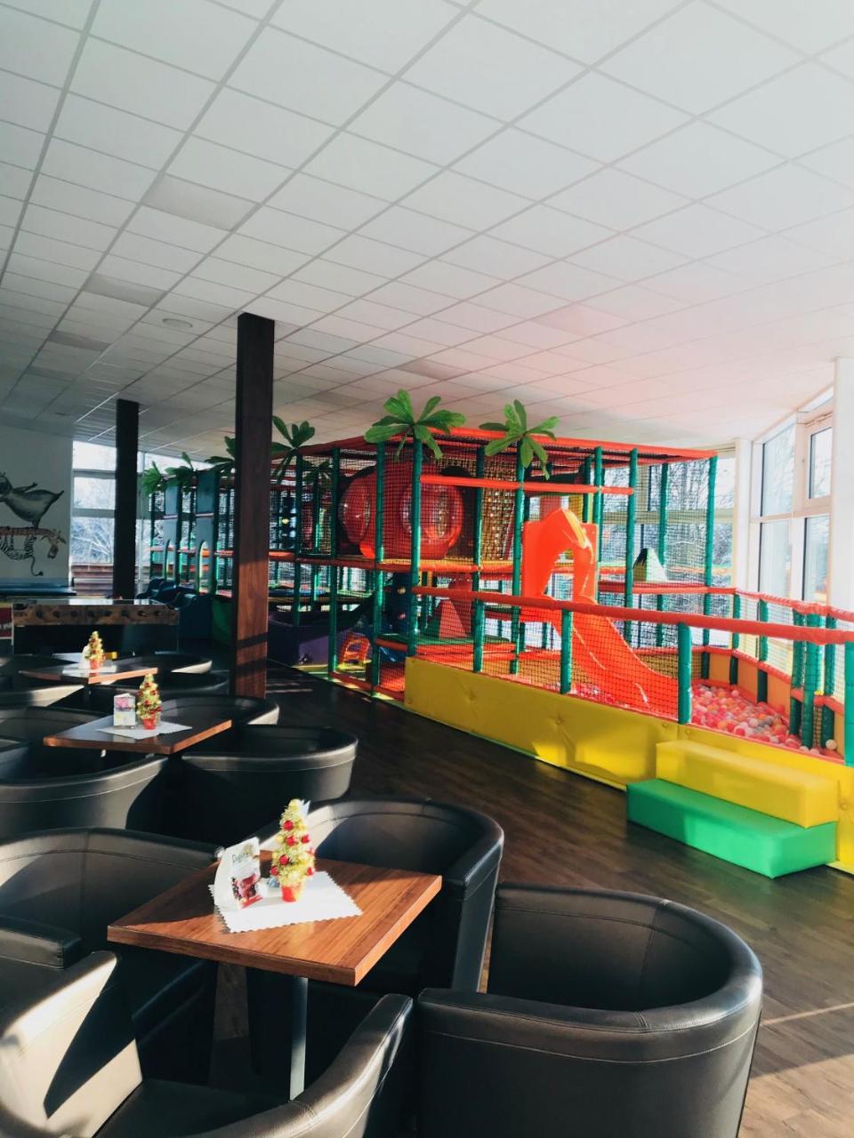 Hotel Lesana Стара-Лесна Экстерьер фото